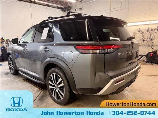 2023 Nissan Pathfinder Platinum