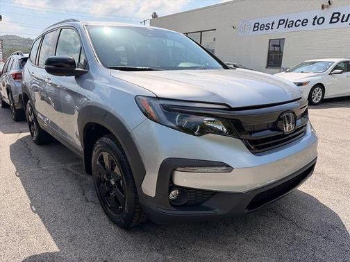 Lunar Silver Metallic 2022 Honda Pilot TrailSport