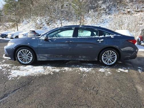 2019 Toyota Avalon Hybrid Limited