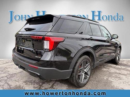 Black Metallic 2025 Ford Explorer ST-Line
