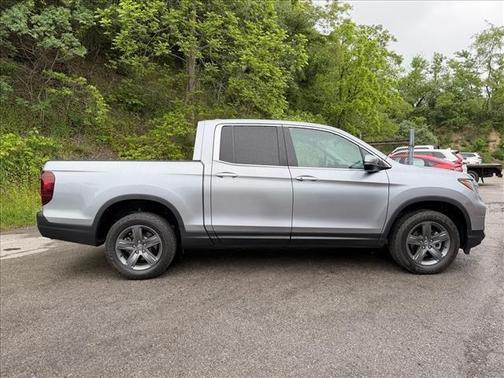 Silver 2023 Honda Ridgeline RTL