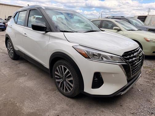 2022 Nissan Kicks SV