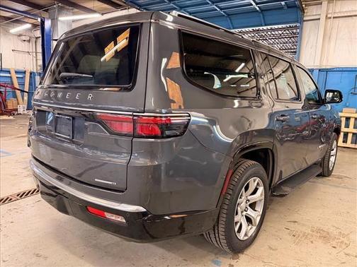 Metallic 2022 Jeep Wagoneer Series I