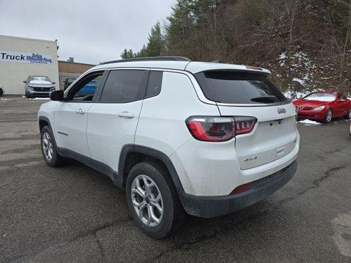 2025 Jeep Compass Latitude
