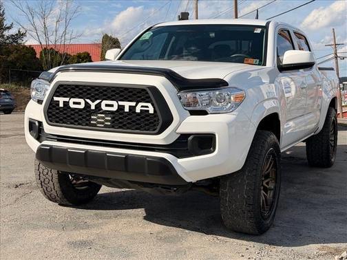 2022 Toyota Tacoma SR