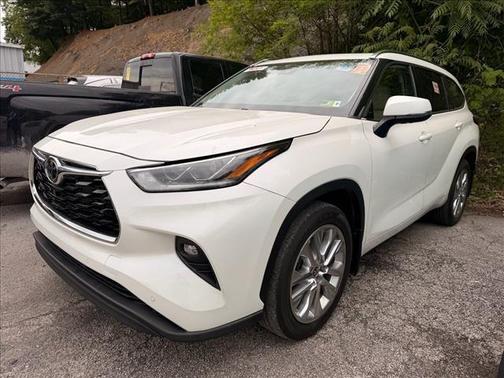 Blizzard Pearl 2021 Toyota Highlander Limited