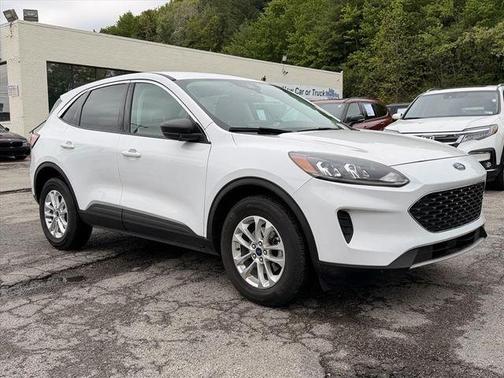 Oxford White 2022 Ford Escape SE
