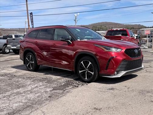 2022 Toyota Highlander XSE