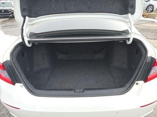 2019 Honda Accord Hybrid Touring