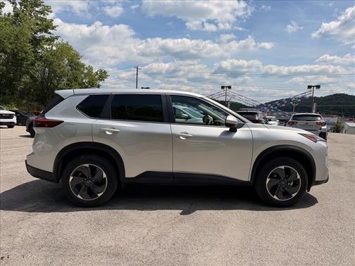 Brilliant Silver Metallic 2024 Nissan Rogue SV