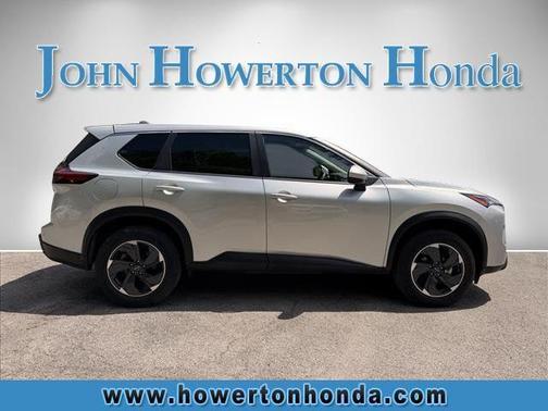 Brilliant Silver Metallic 2024 Nissan Rogue SV