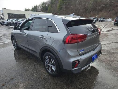 2022 Kia Niro Plug-In Hybrid EX