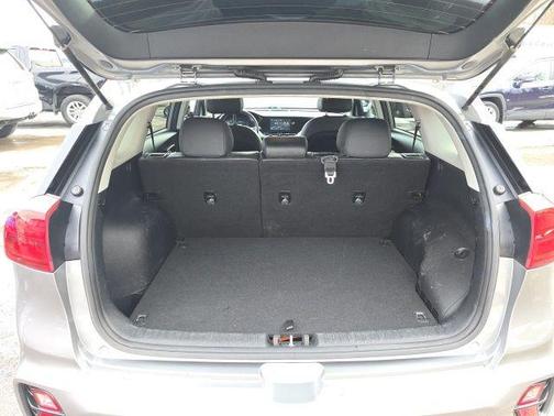 2022 Kia Niro Plug-In Hybrid EX