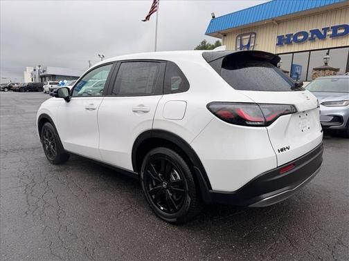 Platinum White Pearl 2026 Honda HR-V Sport