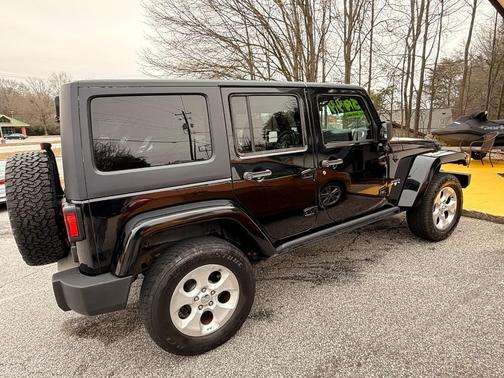 2013 Jeep Wrangler Unlimited Sahara