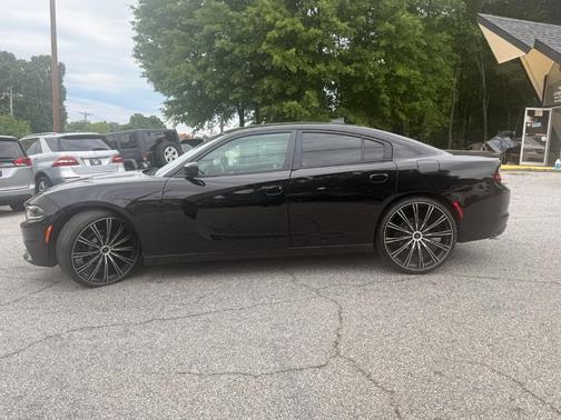 Black 2016 Dodge Charger SXT