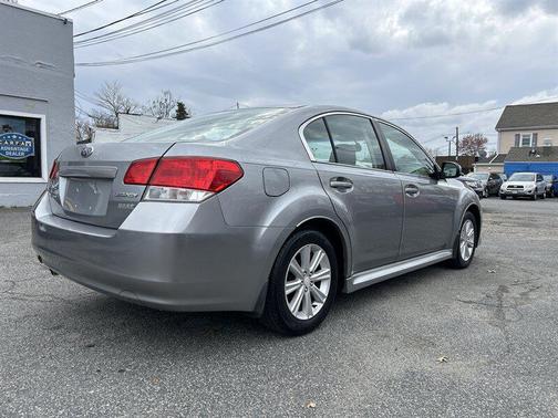 2011 Subaru Legacy Premium