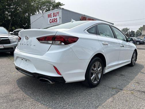 2018 Hyundai SONATA SE