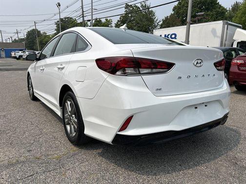 2018 Hyundai SONATA SE