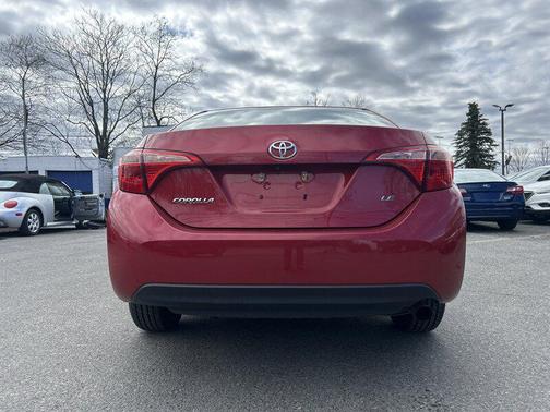 Barcelona Red Metallic 2018 Toyota Corolla LE