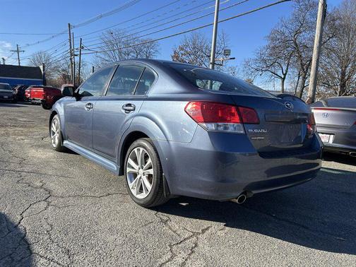 2013 Subaru Legacy Premium