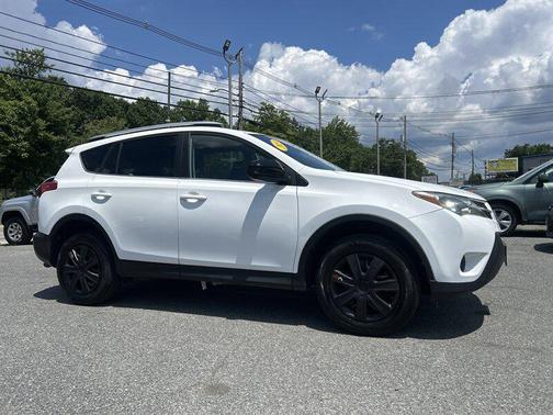 Super White 2015 Toyota RAV4 LE