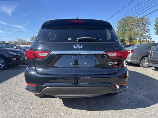 2017 INFINITI QX60 Base