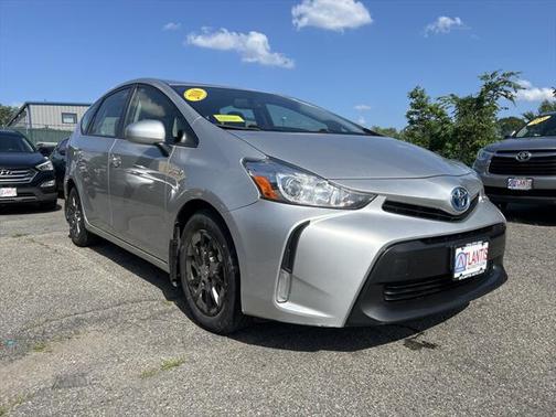 2016 Toyota Prius v Four