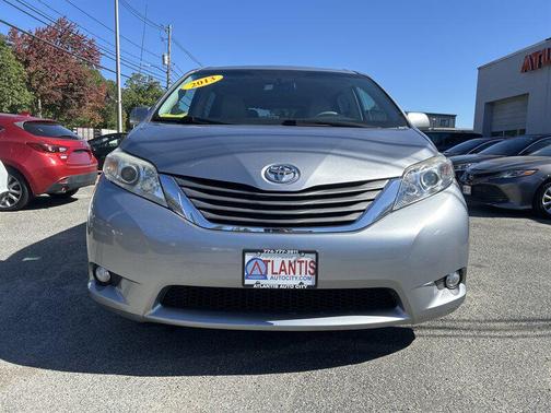 2013 Toyota Sienna XLE