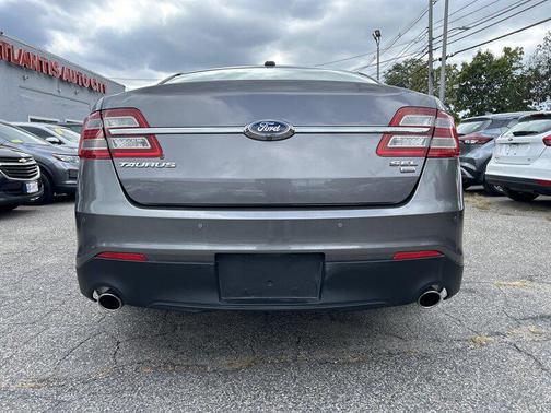 2014 Ford Taurus SEL