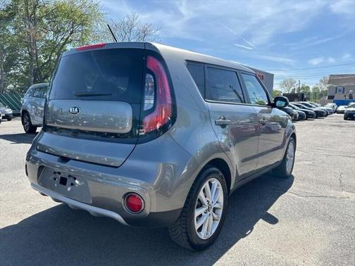 2019 Kia Soul +