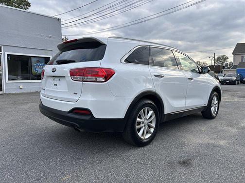 2018 Kia Sorento LX