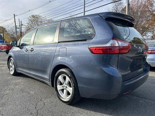 2016 Toyota Sienna L