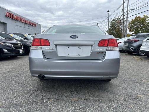 2010 Subaru Legacy Base