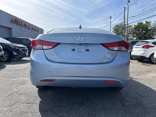 2011 Hyundai ELANTRA Limited