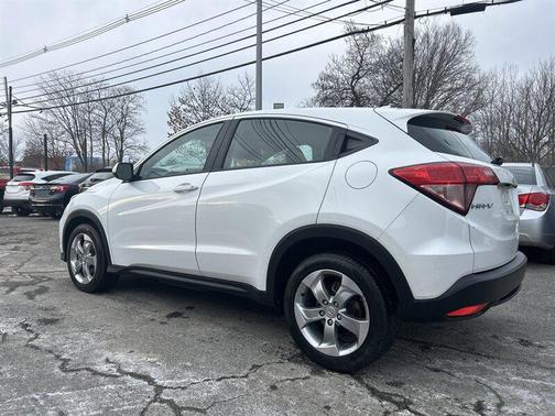2017 Honda HR-V LX