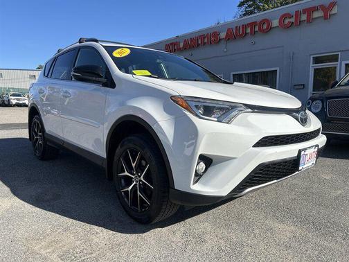 2017 Toyota RAV4 SE