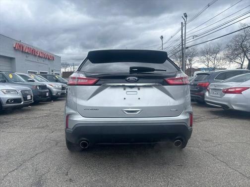 2019 Ford Edge SE