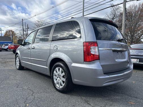 2014 Chrysler Town & Country Touring