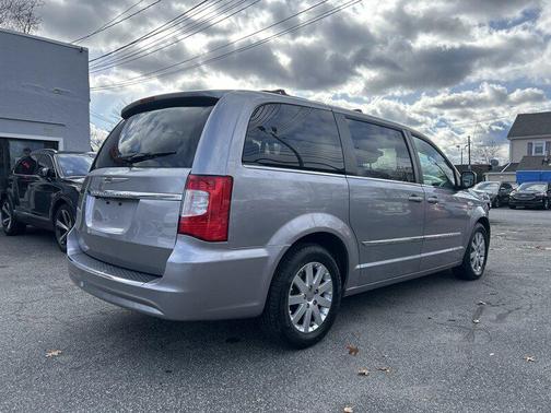 2014 Chrysler Town & Country Touring