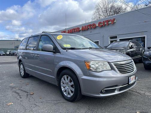 2014 Chrysler Town & Country Touring