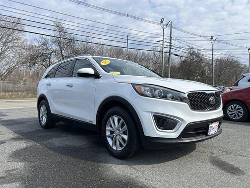 Snow White Pearl 2018 Kia Sorento LX