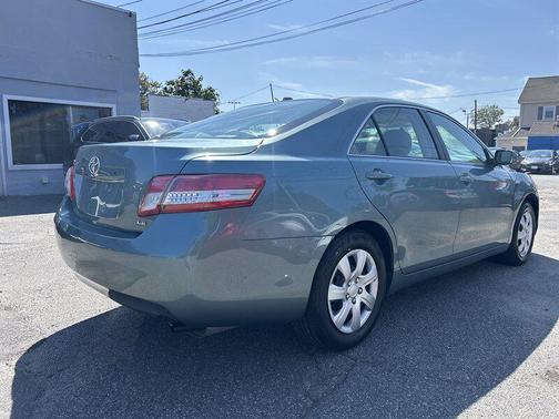 2010 Toyota Camry LE