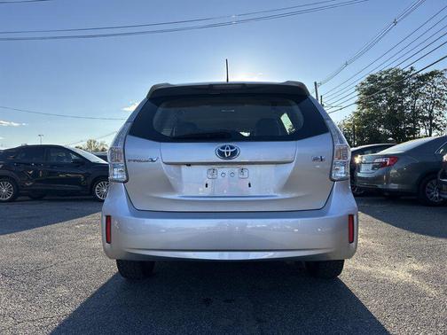 2014 Toyota Prius v Three