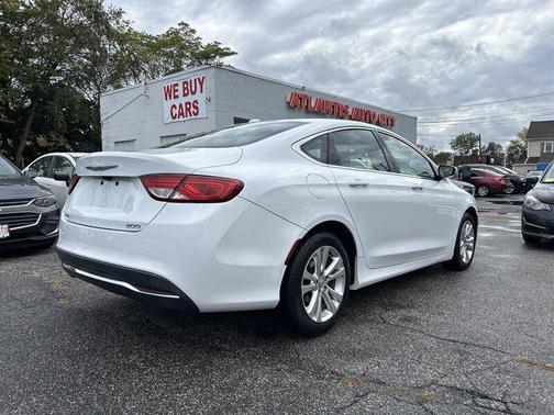 2016 Chrysler 200 Limited