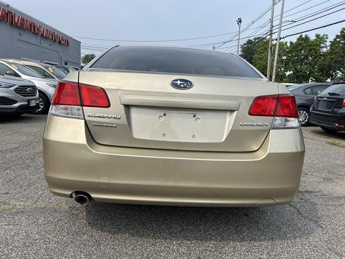 2010 Subaru Legacy Premium