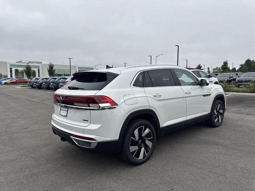 2025 Volkswagen Atlas Cross Sport 2.0T SEL