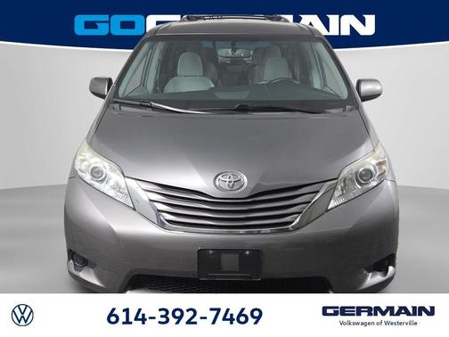 Predawn Gray Mica 2017 Toyota Sienna SE
