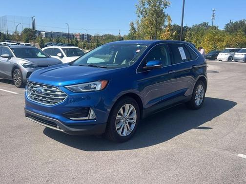 2022 Ford Edge Titanium