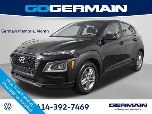 Ultra Black Pearl 2021 Hyundai KONA SE